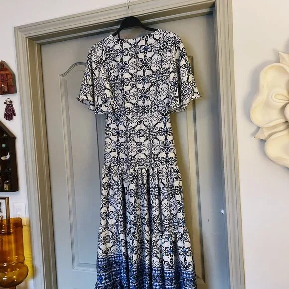 Taylor Blue & White Midi Dress | Flutter Sleeve | Coastal Chic | Size 2 - Picture 5 of 10